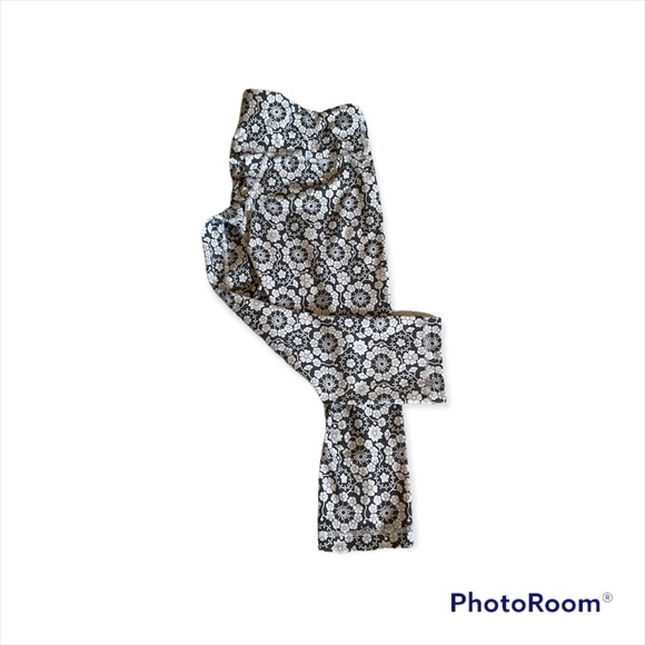 Lululemon Wunderunder Twiggy Crops - Picture 3 of 8